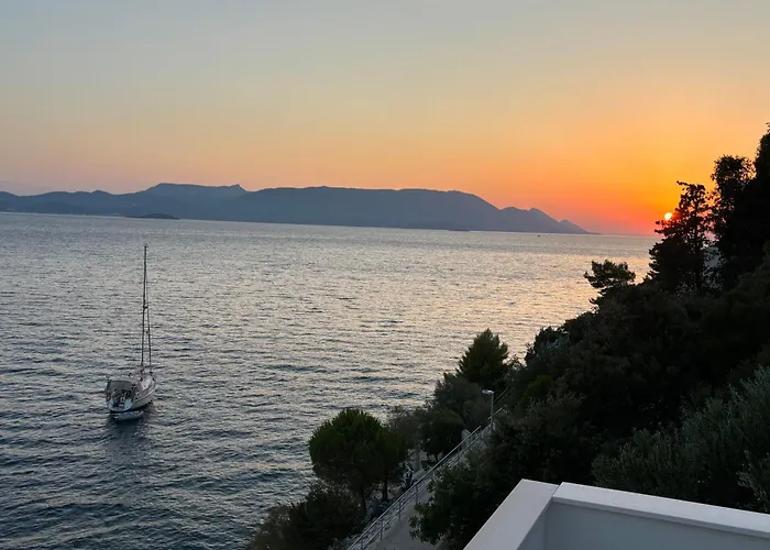 Apartment Olive Tree Komarna