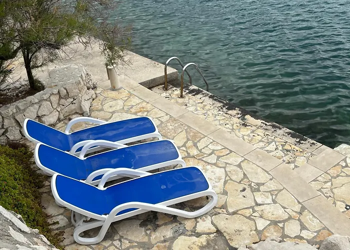 Apartment Olive Tree Komarna